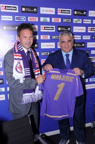 Il 4 giugno 2010, presentazione da nuovo allenatore della Fiorentina (Lapresse)